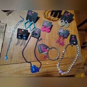 10 Pieces of Paparazzi Jewelry